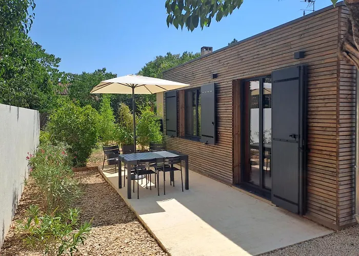 Gite Cosy Et Tout Equipe "Une Cabane En Luberon" 44 M2 Avec Jardin